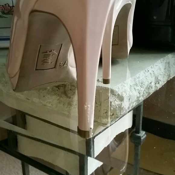 Fioni pale pink heels size 7.5 - Picture 8 of 8